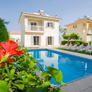 https://villa-erinna.protaras-cy-hotels.com