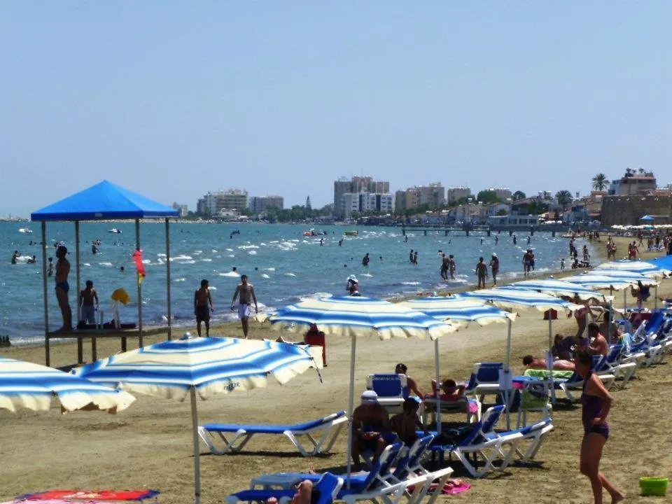 104 Excellent 2 Bed Apartment With Pool View, Ac & Gym! Perivolia